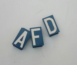 Buchstabenfeld blau 25mm